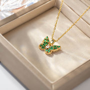 Schmetterlingskette von Aurifly in Goldfarbe mit grünem Anhänger